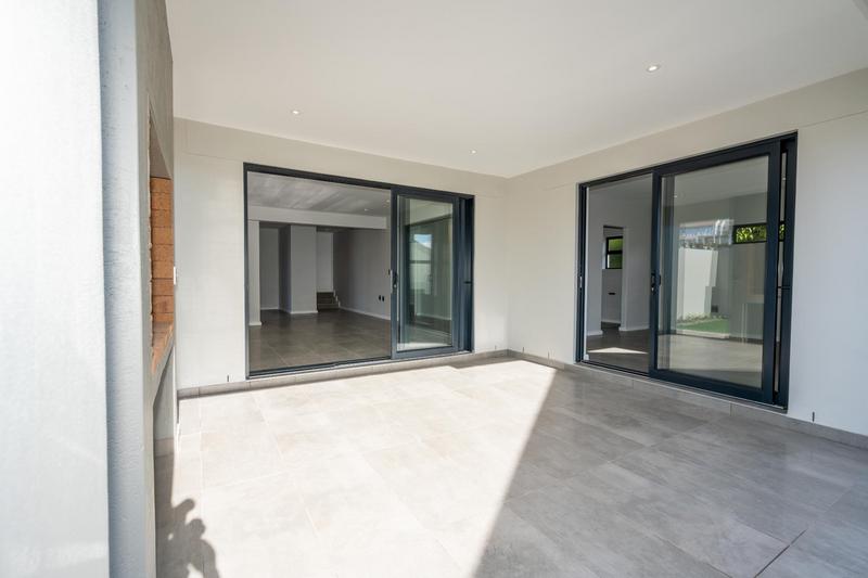 3 Bedroom Property for Sale in Country Club Western Cape